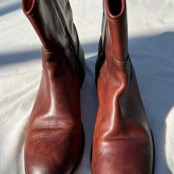 🤎Frye boots! Soft, sturdy, so stylish. - Picture 3 of 16